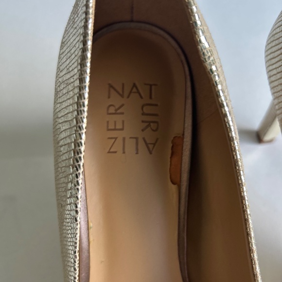 Naturalizer Gold Silver Leather Point Toe Heels size 8.5 - Picture 7 of 15
